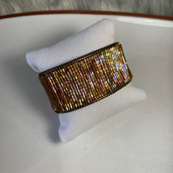 Beaded cuff - Picture 2 of 4